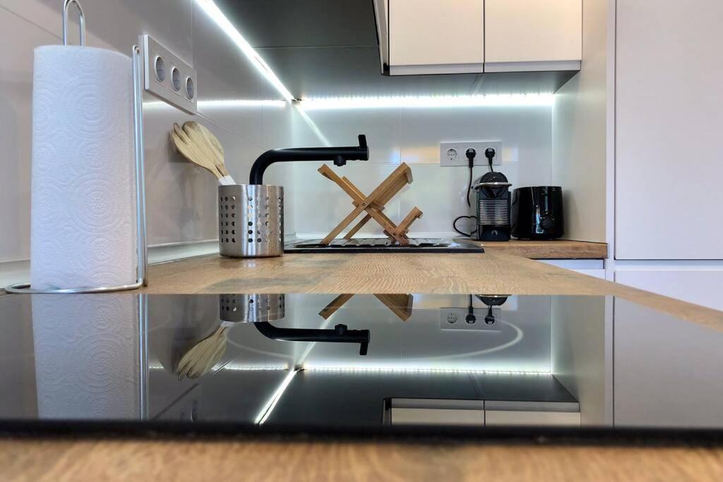 Sea View, Pool, Free Parking, Wifi, Port Aventura Apartment Салоу Екстериор снимка